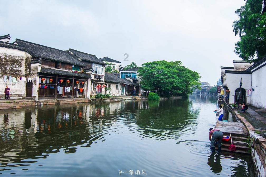 模拟山羊
